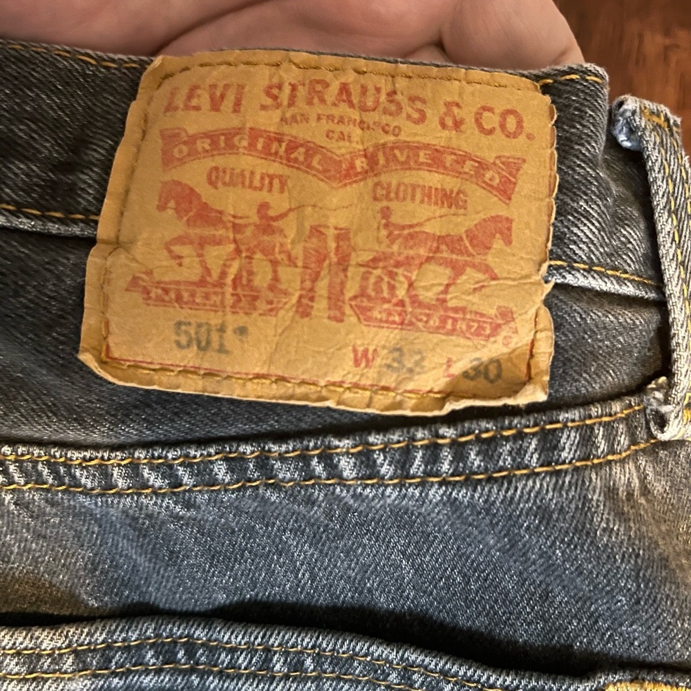 Levi's 501 33x30 black washed